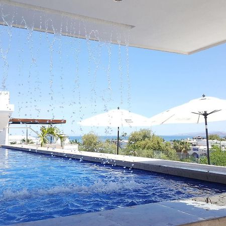 Hotel Catedral La Paz Bagian luar foto Rooftop pool at the Hotel