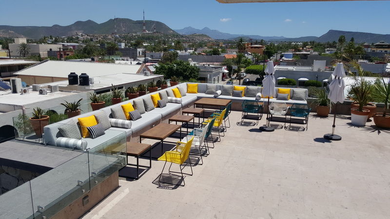 Hotel Catedral La Paz Bagian luar foto Rooftop bar at the Hotel Habita